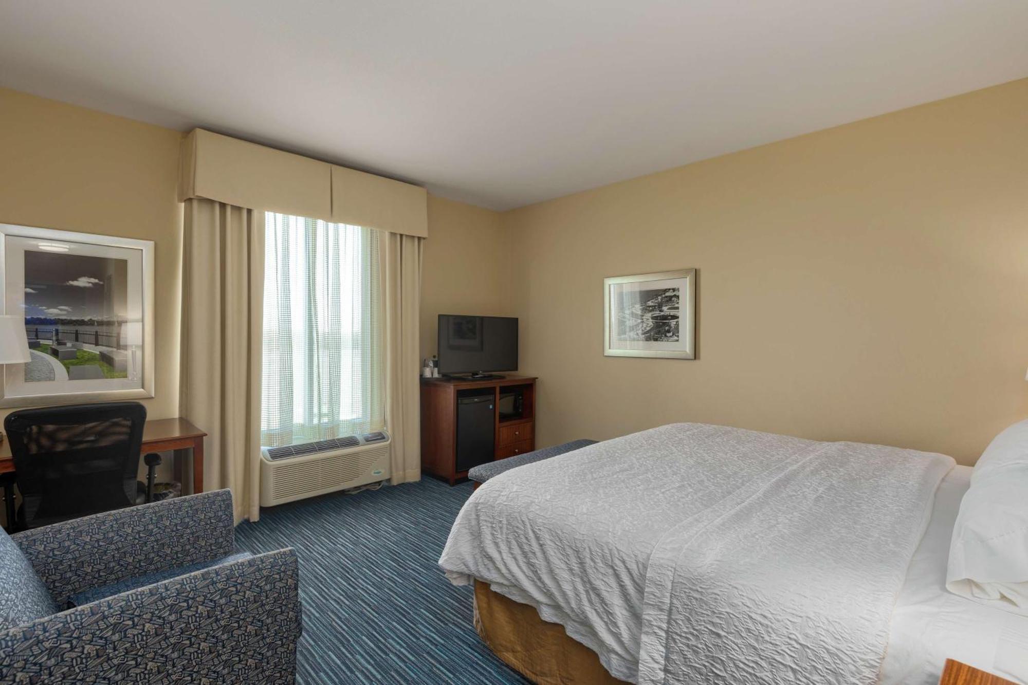 Hampton Inn & Suites Owensboro Downtown Waterfront Eksteriør billede